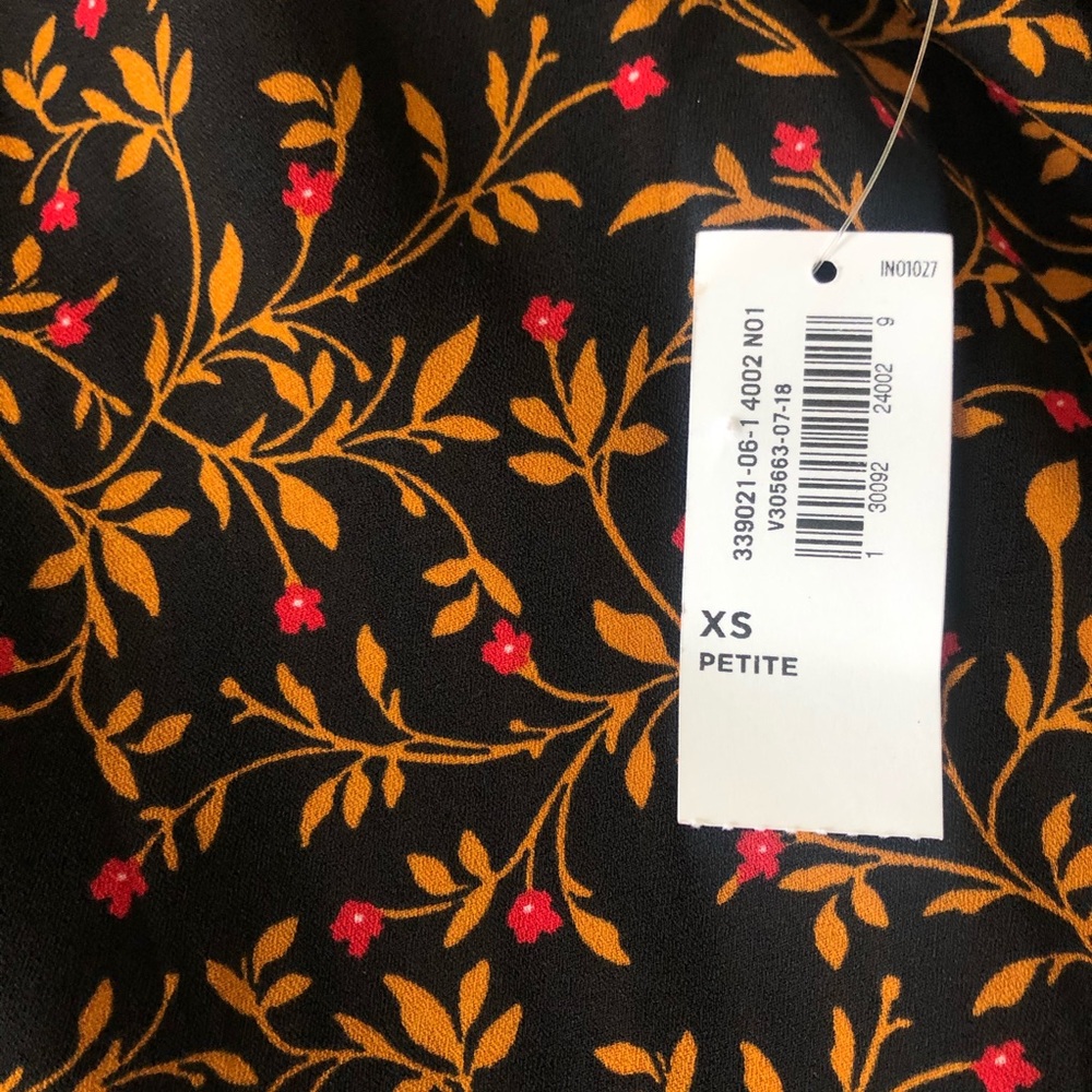 petite women’s dress - Picture 2 of 6